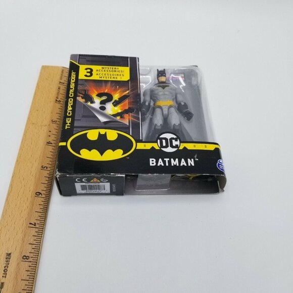 Spin Master DC The Caped Crusader Batman 4" Figure 1st Edition - Picture 3 of 4